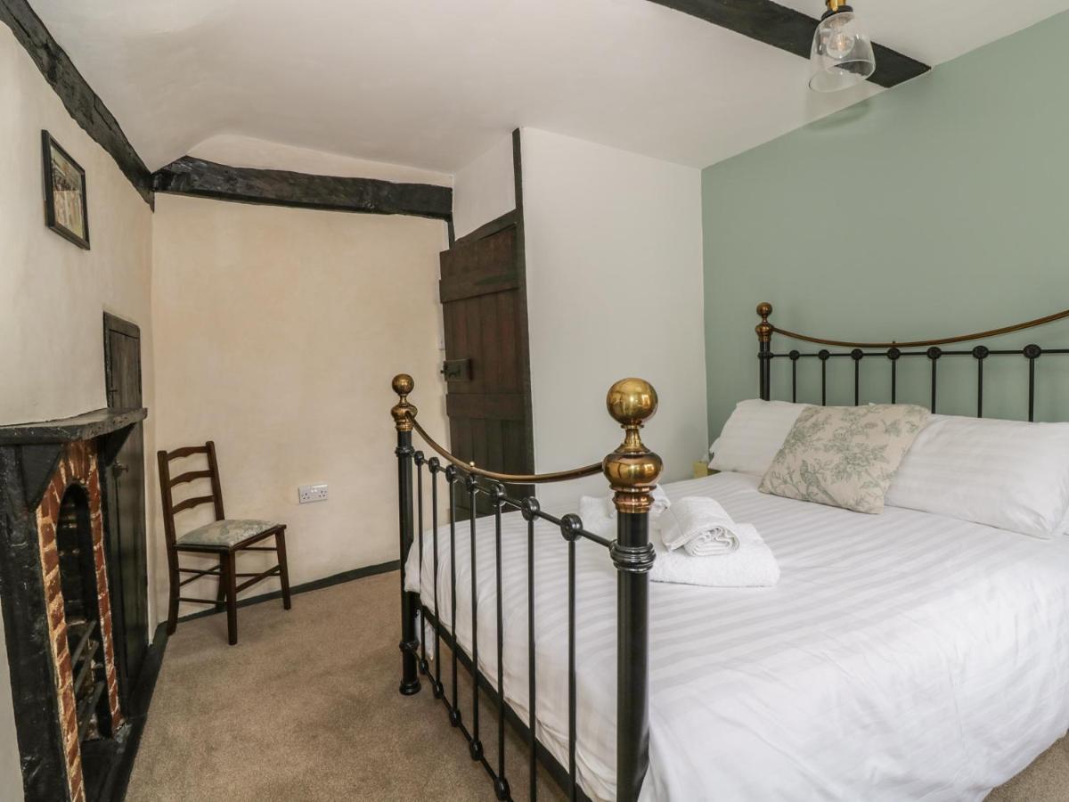 Friars Retreat Villa Sudbury  Bagian luar foto